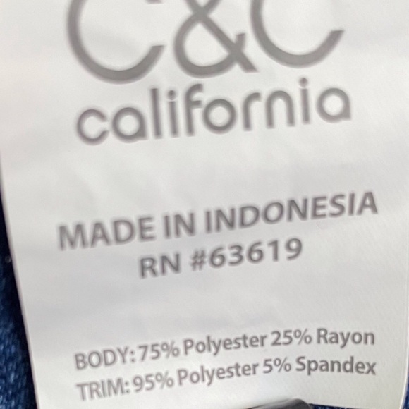 C&C California Sleeveless Drawstring Hoodie (NWT) - Picture 4 of 9